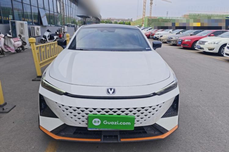 Used CHANGAN UNI-V 2024 1.5T Prestige Sport Edition Front