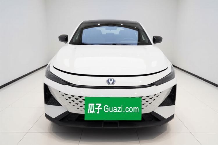 Used CHANGAN UNI-V 2024 1.5T Prestige Edition Front