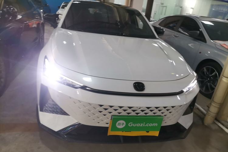 Used CHANGAN UNI-V 2024 1.5T Prestige Sport Edition Front