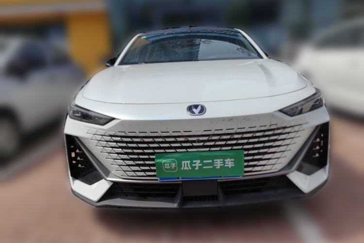 Used CHANGAN UNI-V 2024 1.5T High-Energy Version Front
