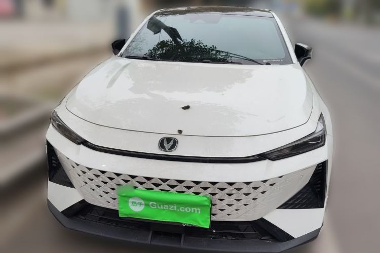 Used CHANGAN UNI-V 2024 1.5T Prestige Edition Front