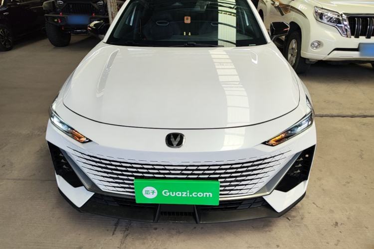 Used CHANGAN UNI-V 2024 1.5T High-Energy Version Front