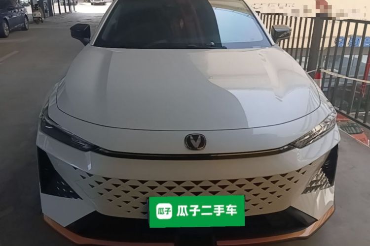 Used CHANGAN UNI-V 2024 1.5T Prestige Sport Edition Front