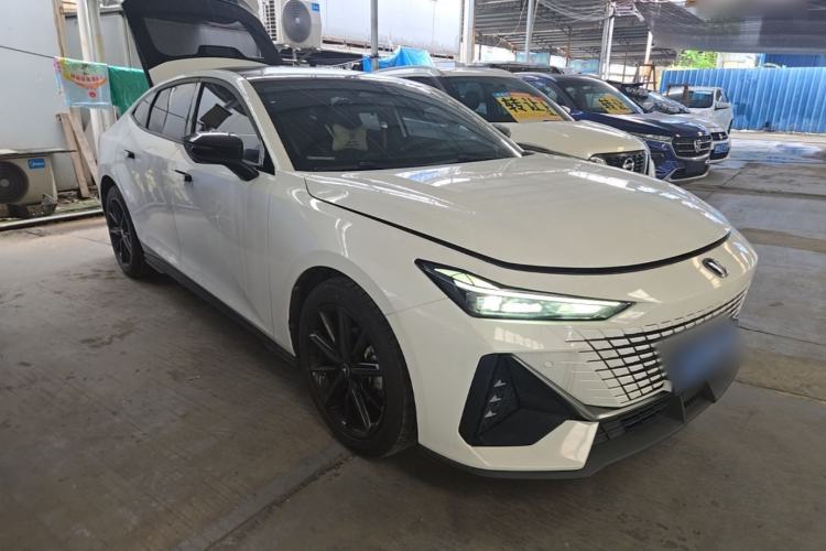 Used CHANGAN UNI-V 2024 1.5T High-Energy Version Front Right 45 Deg