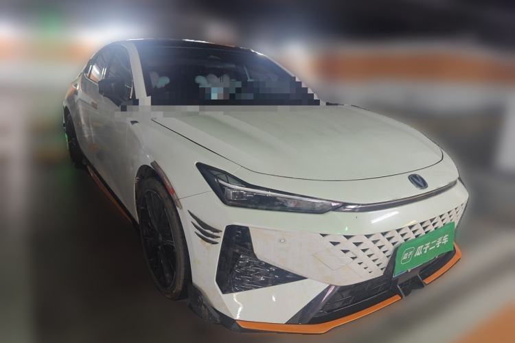 Used CHANGAN UNI-V 2024 1.5T Prestige Sport Edition Front Right 45 Deg