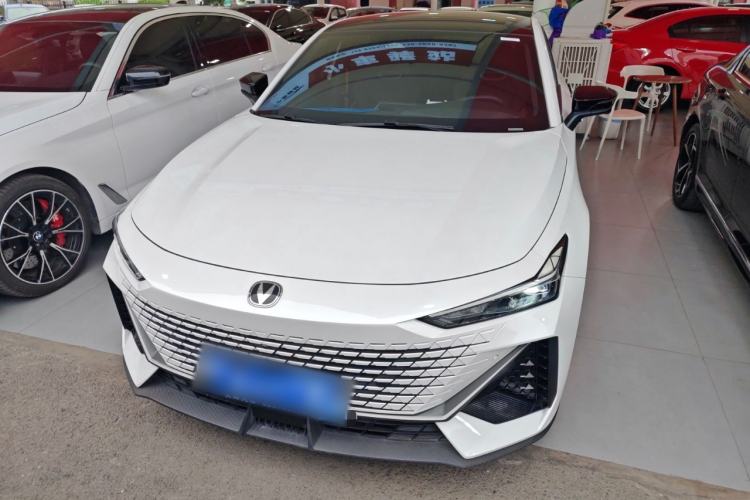 Used CHANGAN UNI-V 2024 1.5T High-Energy Version Front
