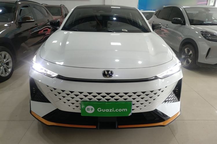 Used CHANGAN UNI-V 2024 1.5T Prestige Sport Edition Front
