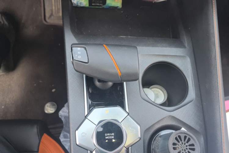 Used CHANGAN UNI-V 2024 1.5T Luxury Edition Gear Lever