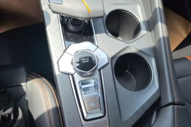 Used CHANGAN UNI-V 2024 1.5T Prestige Edition Gear Lever