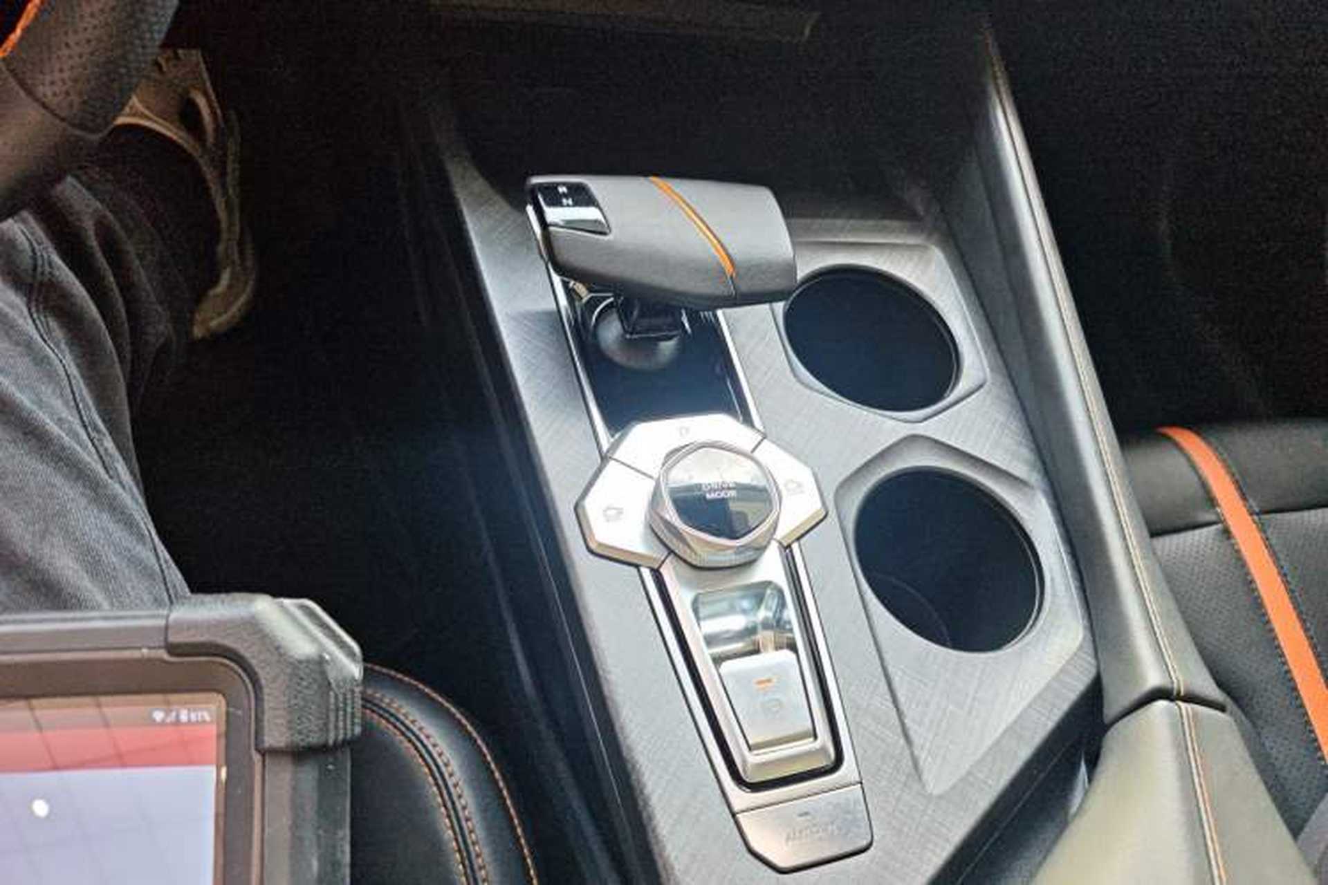 Used CHANGAN UNI-V 2024 1.5T Prestige Edition Gear Lever