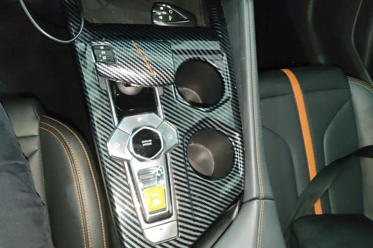 Used CHANGAN UNI-V 2024 1.5T Prestige Edition Gear Lever