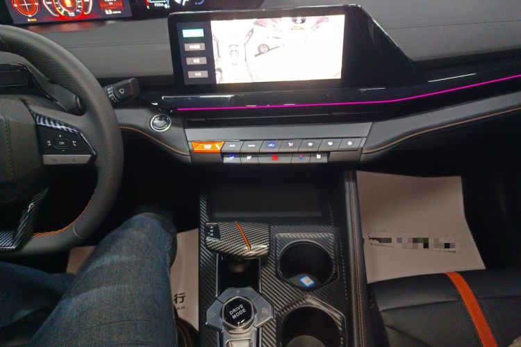Used CHANGAN UNI-V 2024 1.5T Prestige Edition Gear Lever