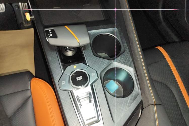 Used CHANGAN UNI-V 2024 1.5T Prestige Edition Gear Lever