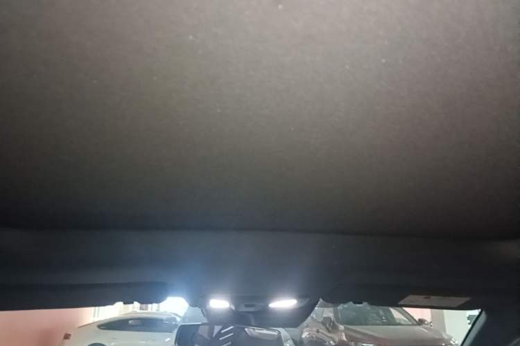 Used CHANGAN UNI-V 2024 1.5T High-Energy Version Headliner
