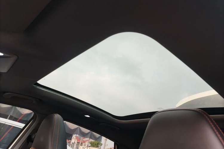 Used CHANGAN UNI-V 2024 1.5T Prestige Edition Headliner