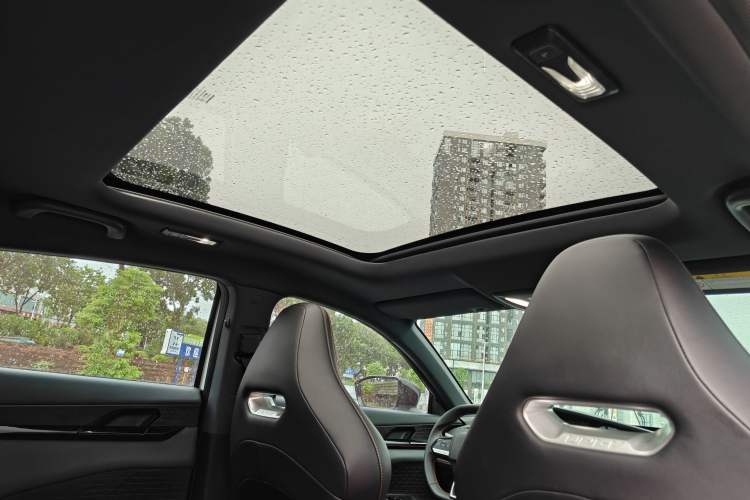 Used CHANGAN UNI-V 2024 1.5T Prestige Edition Headliner