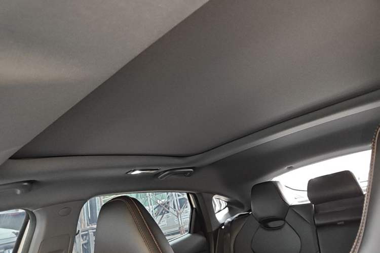 Used CHANGAN UNI-V 2024 1.5T High-Energy Version Headliner
