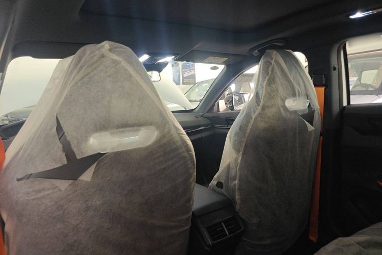 Used CHANGAN UNI-V 2024 1.5T High-Energy Version Headliner