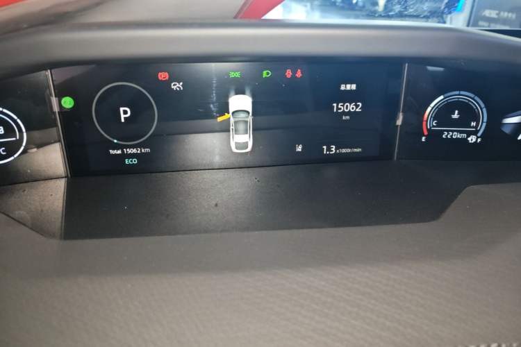 Used CHANGAN UNI-V 2024 1.5T Prestige Sport Edition Instrument Cluster