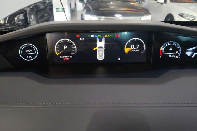 Used CHANGAN UNI-V 2024 1.5T High-Energy Version Instrument Cluster