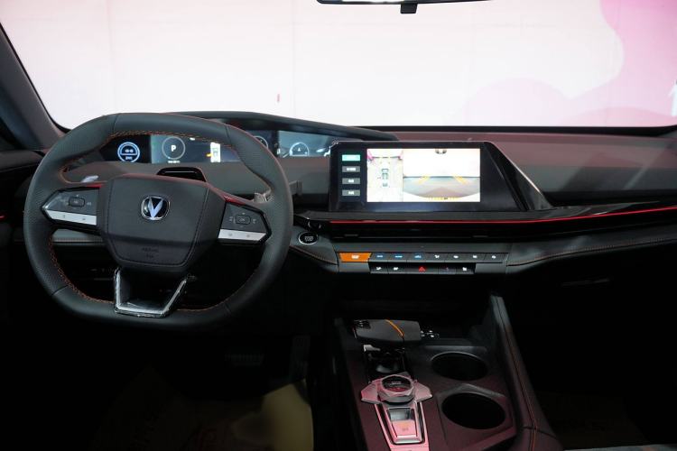 Used CHANGAN UNI-V 2024 1.5T Prestige Edition Interior 1