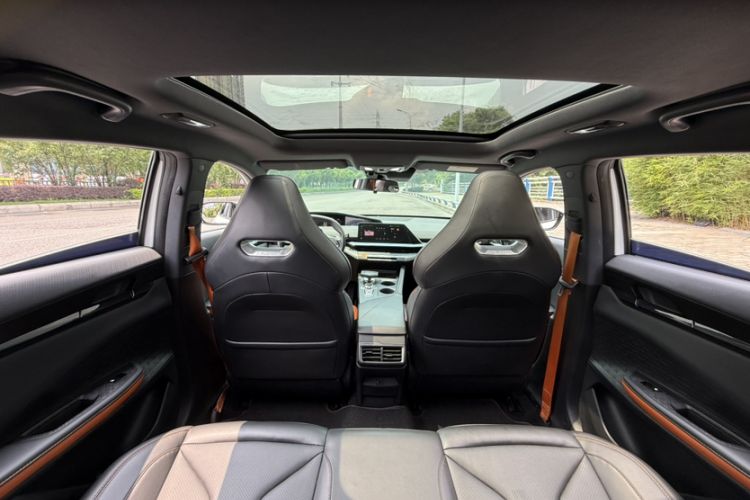 Used CHANGAN UNI-V 2024 1.5T High-Energy Version Interior 1