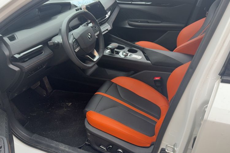 Used CHANGAN UNI-V 2024 1.5T Prestige Sport Edition Interior 1