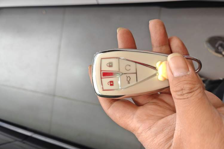 Used CHANGAN UNI-V 2024 1.5T High-Energy Version Interior 1