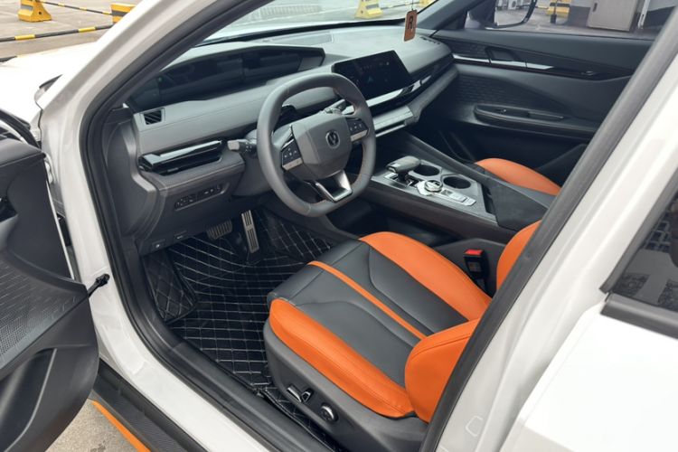 Used CHANGAN UNI-V 2024 1.5T Prestige Sport Edition Interior 2
