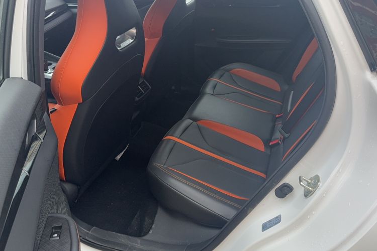 Used CHANGAN UNI-V 2024 1.5T Prestige Sport Edition Interior 2
