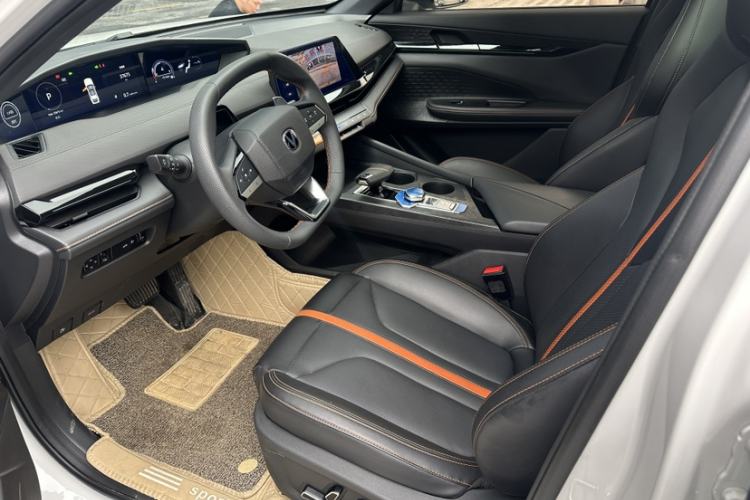 Used CHANGAN UNI-V 2024 1.5T Prestige Edition Interior 2