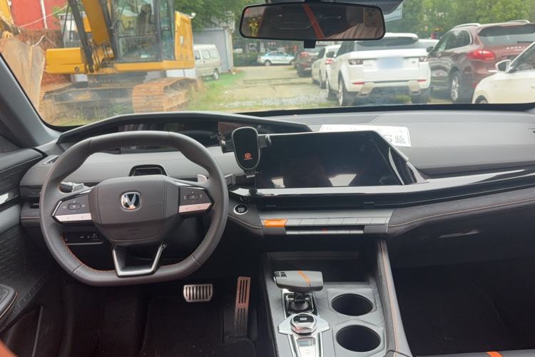 Used CHANGAN UNI-V 2024 1.5T Prestige Sport Edition Interior 3