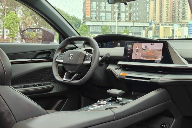 Used CHANGAN UNI-V 2024 1.5T Prestige Edition Interior 3