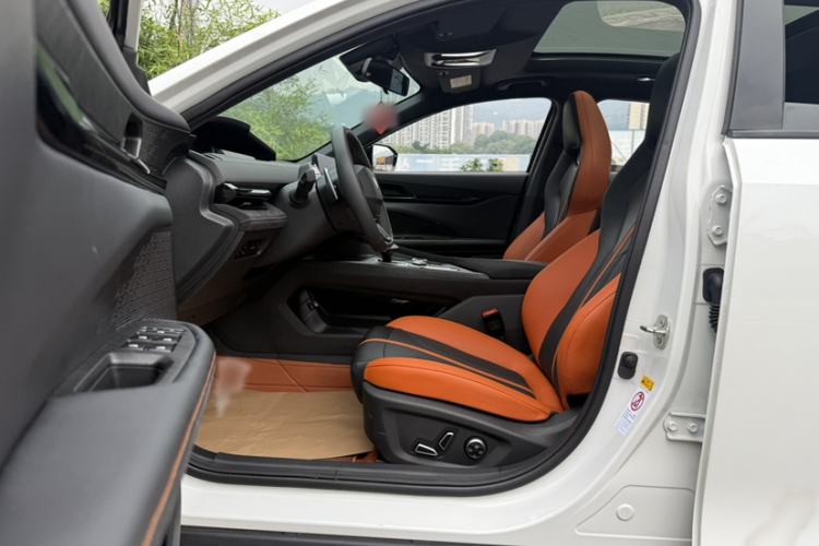 Used CHANGAN UNI-V 2024 1.5T Prestige Sport Edition Interior 3