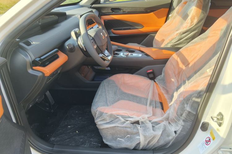 Used CHANGAN UNI-V 2024 2.0T High-Performance Version Interior 4