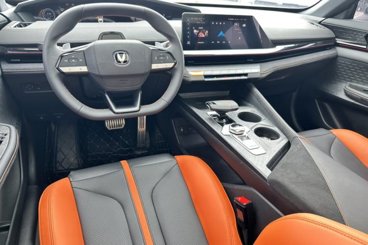 Used CHANGAN UNI-V 2024 1.5T Prestige Sport Edition Interior 7