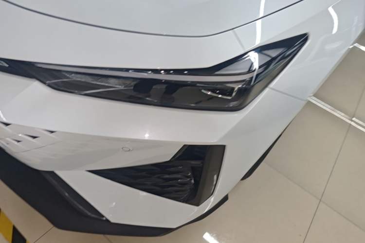 Used CHANGAN UNI-V 2024 1.5T Prestige Edition Left Front Headlight