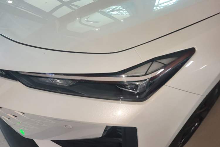 Used CHANGAN UNI-V 2024 1.5T Prestige Edition Left Front Headlight