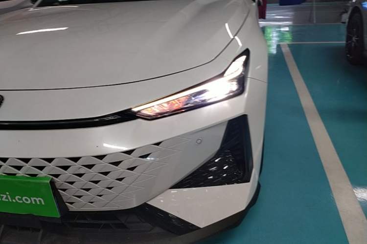 Used CHANGAN UNI-V 2024 1.5T Prestige Edition Left Front Headlight