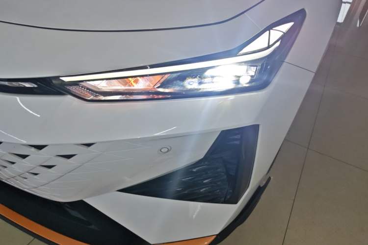 Used CHANGAN UNI-V 2024 1.5T Prestige Sport Edition Left Front Headlight
