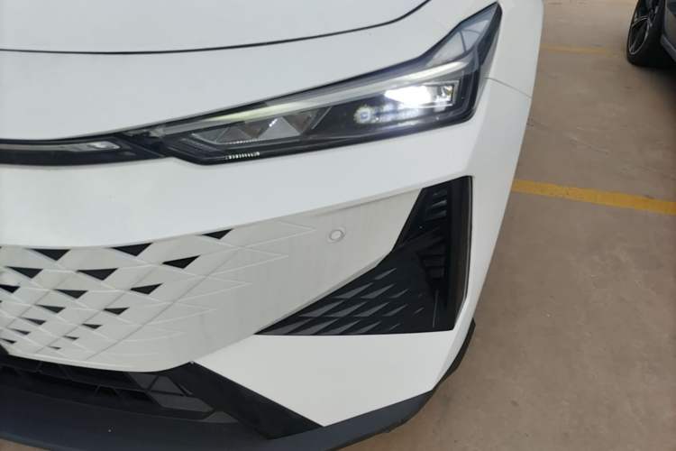 Used CHANGAN UNI-V 2024 1.5T Prestige Edition Left Front Headlight