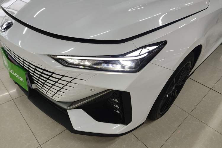 Used CHANGAN UNI-V 2024 1.5T High-Energy Version Left Front Headlight