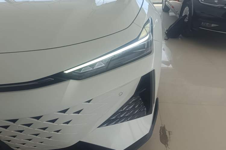 Used CHANGAN UNI-V 2024 1.5T Prestige Sport Edition Left Front Headlight