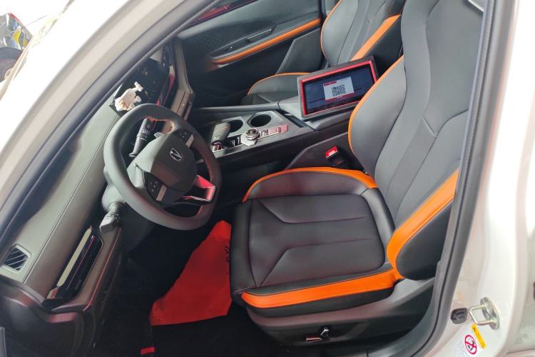 Used CHANGAN UNI-V 2024 1.5T High-Energy Version Left Front Seat