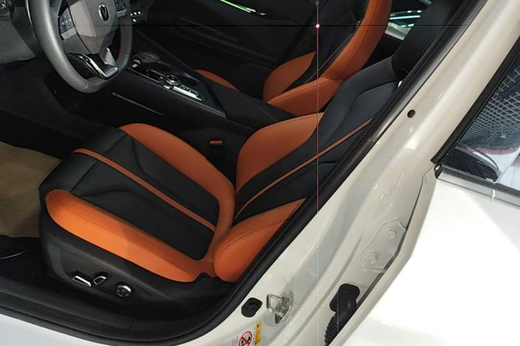 Used CHANGAN UNI-V 2024 1.5T Prestige Edition Left Front Seat