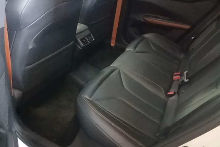 Used CHANGAN UNI-V 2024 1.5T High-Energy Version Left Rear Seat