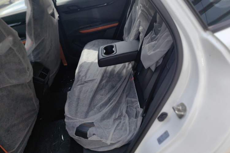 Used CHANGAN UNI-V 2024 1.5T High-Energy Version Left Rear Seat
