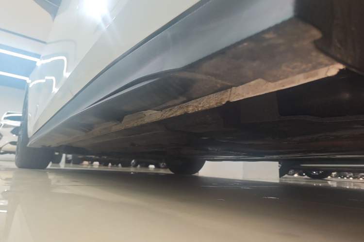 Used CHANGAN UNI-V 2024 1.5T Prestige Edition Left Side Sill