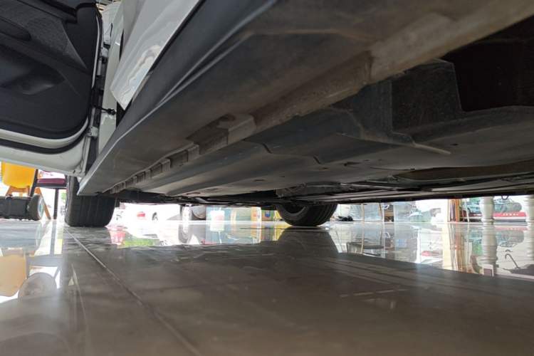 Used CHANGAN UNI-V 2024 1.5T Prestige Edition Left Side Sill