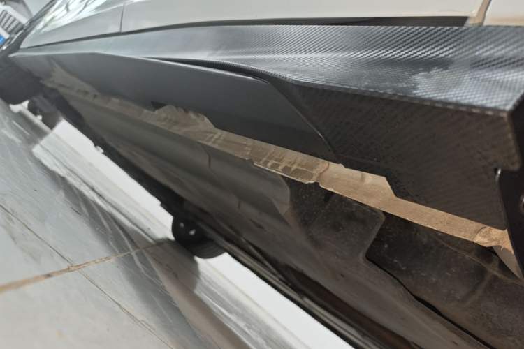 Used CHANGAN UNI-V 2024 1.5T Prestige Edition Left Side Sill